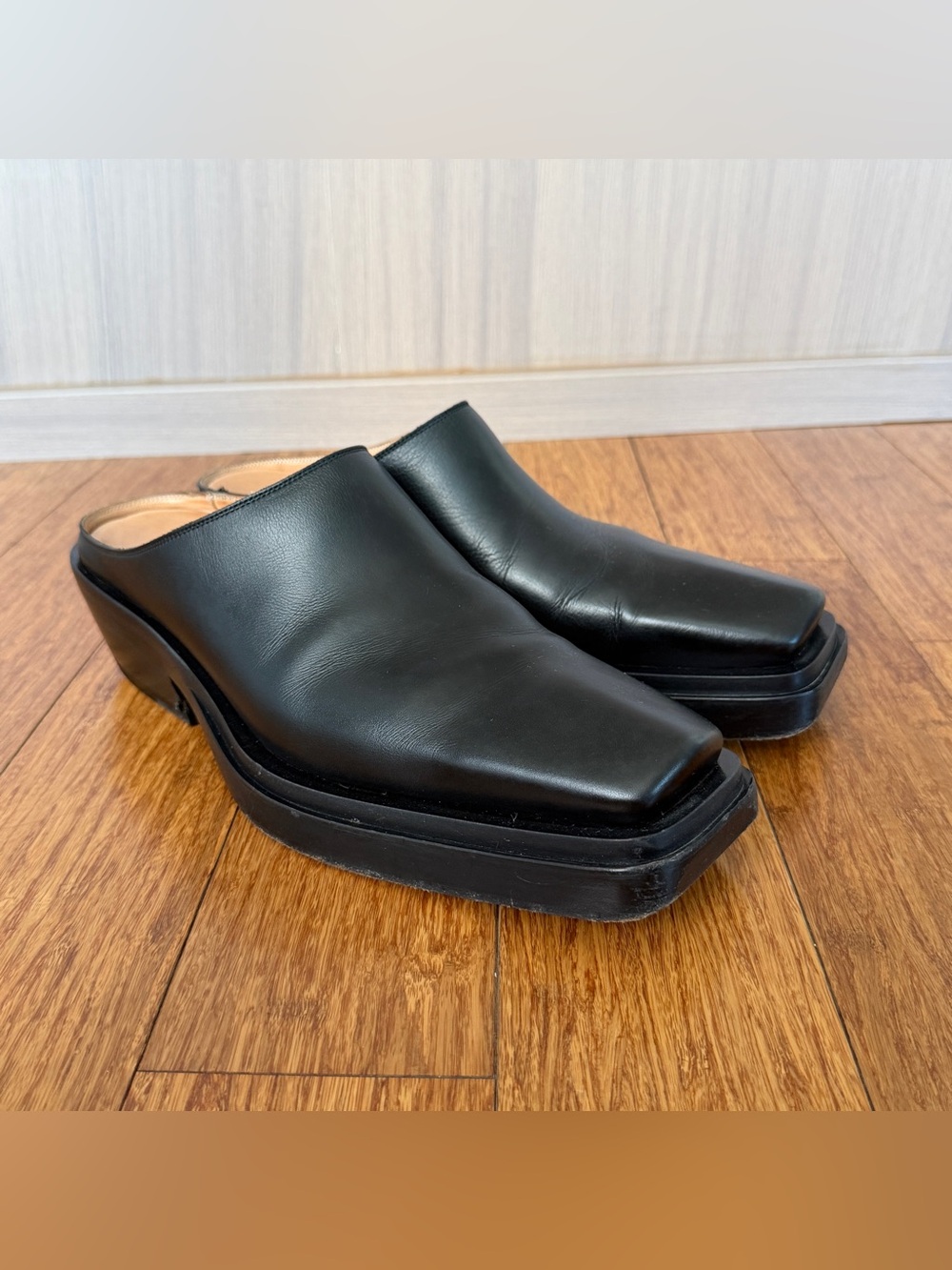 Bottega Veneta Men’s The Lean Mule, Square Toe, Block Heel, Size IT 42 / US 9